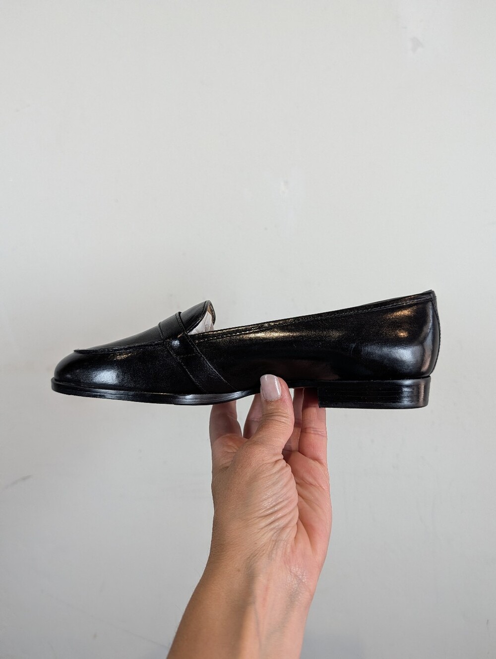 Vintage Etienne Aigner Tracy Leather Loafers, Size 7.5 - Picture 2 of 6